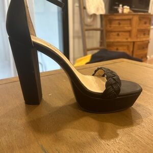 Jessica Simpson Black Braided Platform Heels